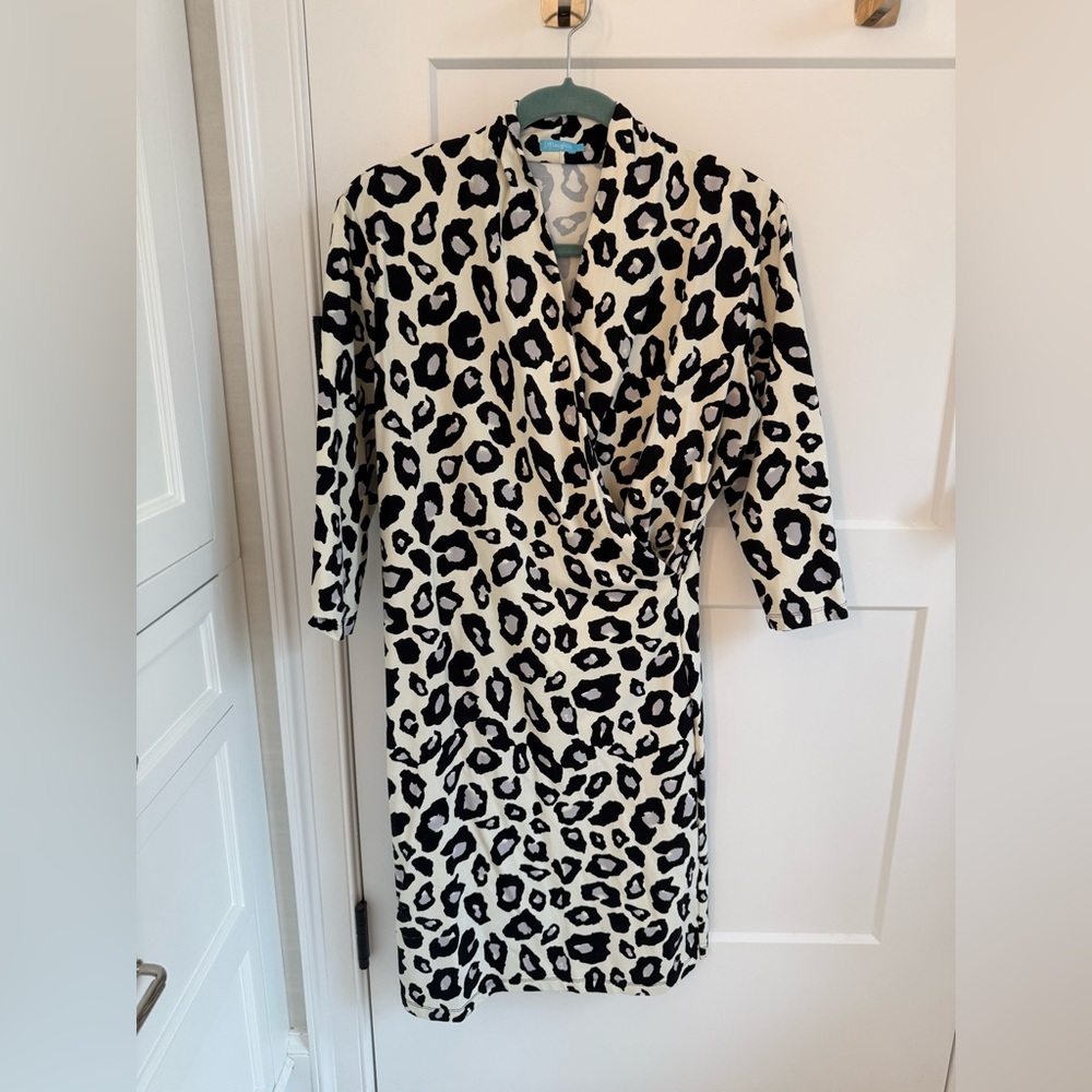 J. McLaughlin Black and Gray Leopard Dress